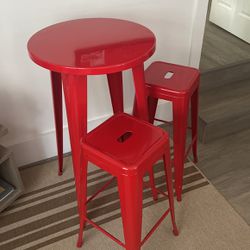 Red Circle Bar Table With Stools, Good Condition (metal)