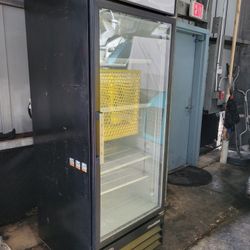 Beverage Refrigerator 
