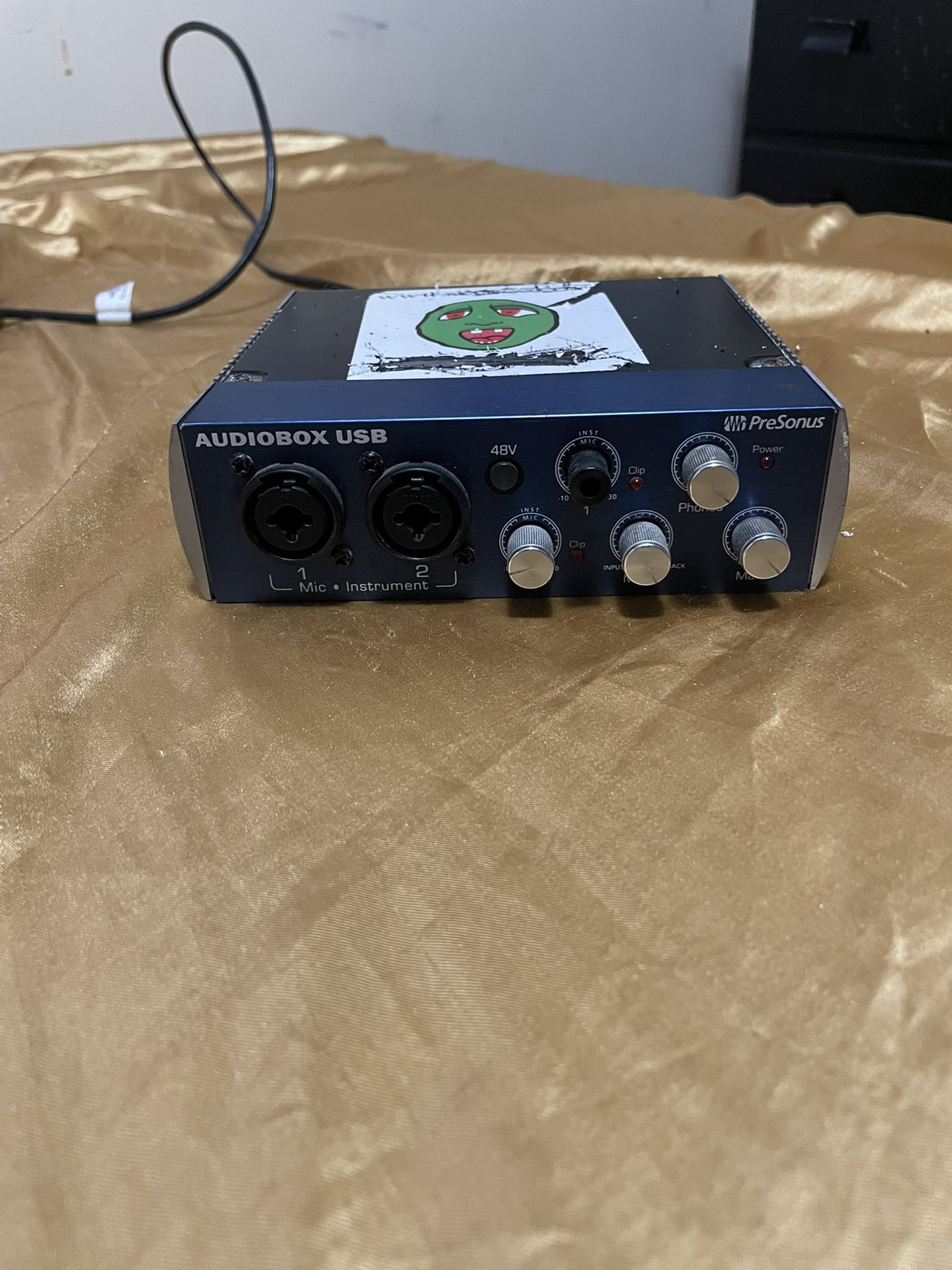Audio Box Presonus USB 40$ Works Like New 