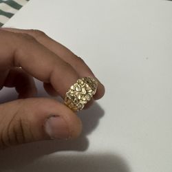 Gold Ring 