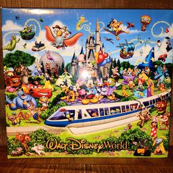 large 12"x15" Walt Disney World photo album / scrap book with multicolor inserts 