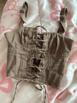 Pretty little Thing Brown Top