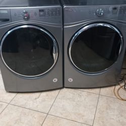 WHIRLPOOL WASHER AND DRYER EVERYTHING GOOD
