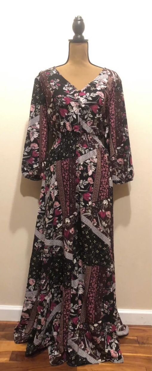 Women’s Maxi Dress with Tags Size Large