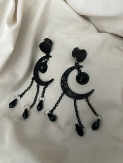 Plugs for gauged ears