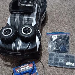 Traxxas Slash 4x4 Vxl  Read Discription