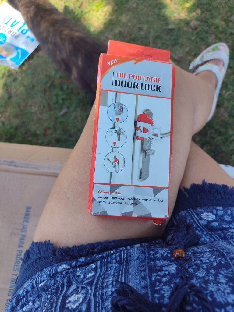 The portable Door lock