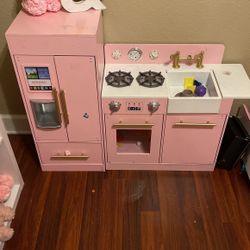 Kids kitchen set