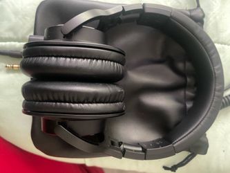 Audio-Technica ATH-M40x Studio Monitor Headphones