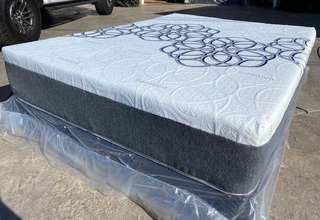 King Bamboo Cool Gel Memory Foam!!