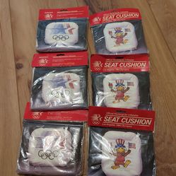 Official rectangular inflatable seat cushions of the los Angeles 1984 olympics