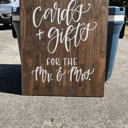 Wedding Signs & Decor