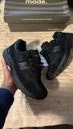 new balance triple black 992