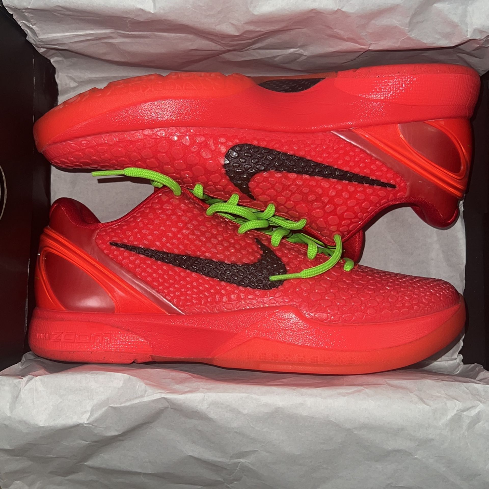 Kobe 6 Protro Reverse Grinches for Sale in Fontana, CA OfferUp