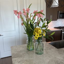 Priced To Sell! Three Vases Plus Assorted Pots