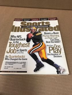 Sports Illustrated Aug. 17, 1998 NFL Preview with Brett Favre Cover.