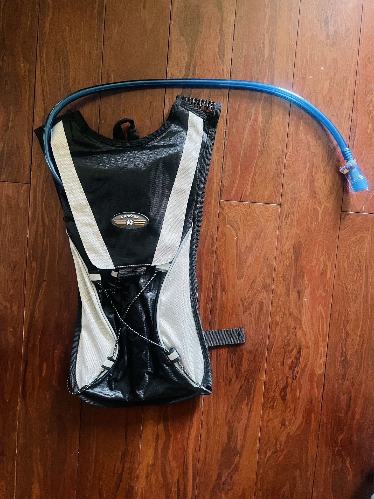 Hydration Pack with 2L Backpack Water Bladder for Hiking Running Biking