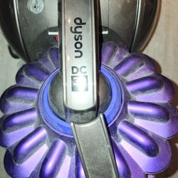 Dyson DC39