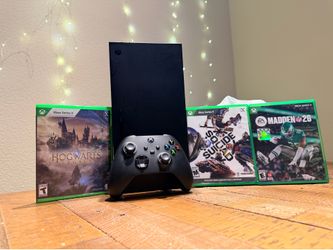 Xbox Series X  1TB + 2  Controllers  +3 AAA Games