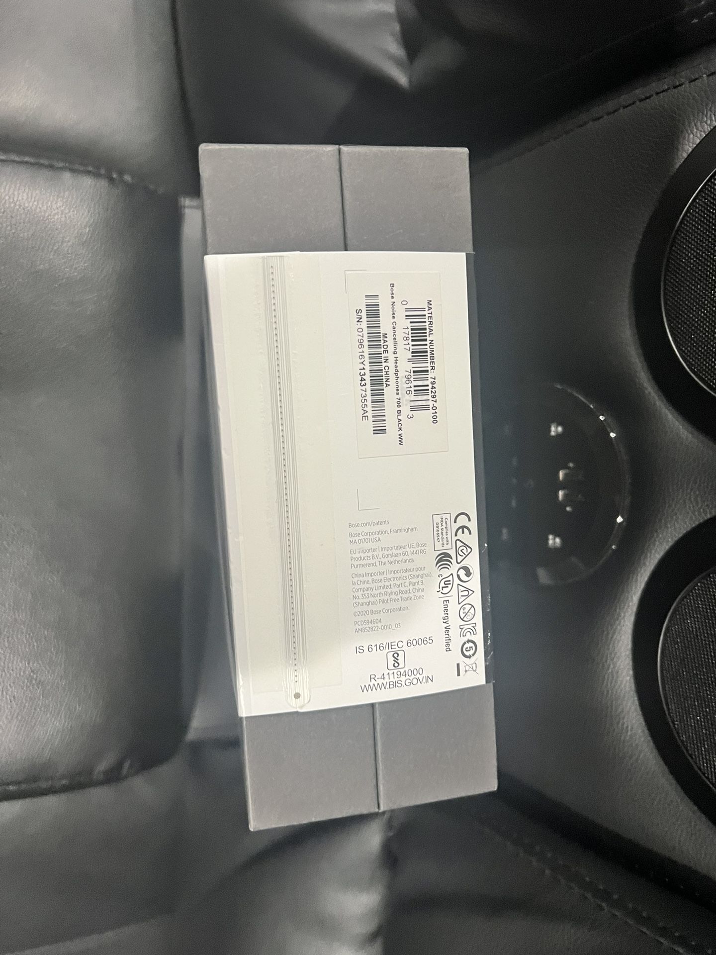 **+ NEW FACTORY Sealed Bose Noise Cancelling Headphones 700