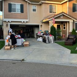 Garage Sell Today 10/11/25 Come Get Clothes, Toys And Home Furniture!!!