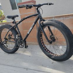 Fat Tires Cora Mammoth cruiser