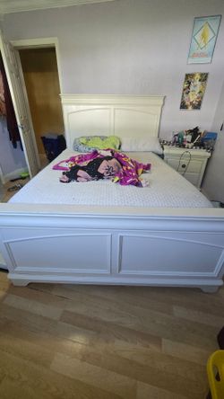 Matching Bedroom Set: Bed Frame, Dresser, and Nightstand