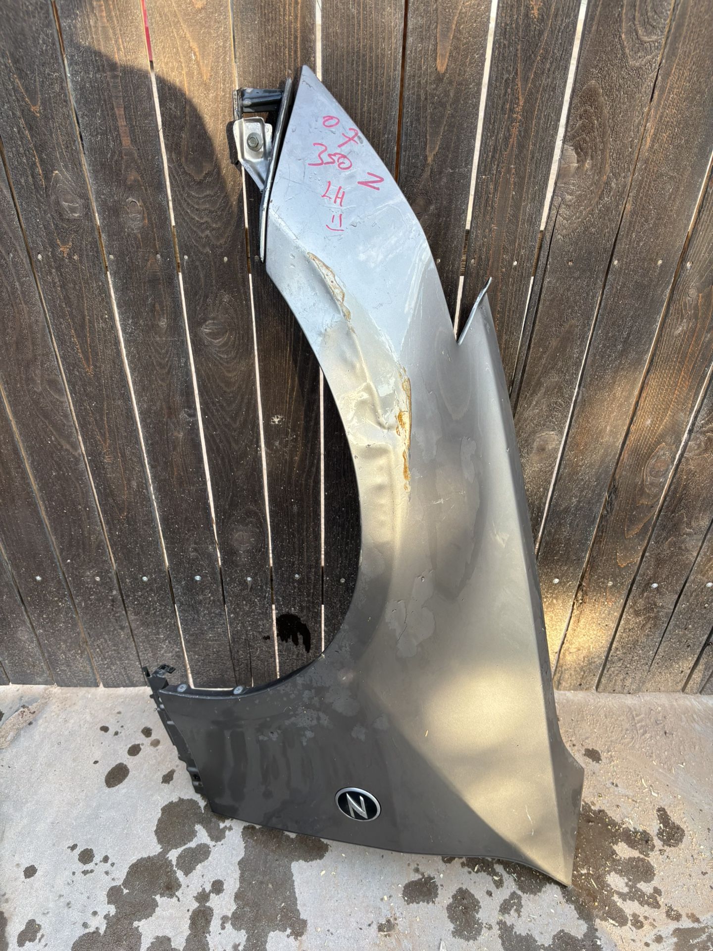 2007 Nissan 350z LH Fender 