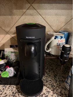 Nespresso Vertuo Next Coffee & Espresso Machine by De'Longhi - Matte Black