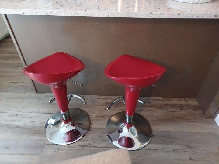 Retro Style Adjustable Swivel Bar Stools Chrome Base