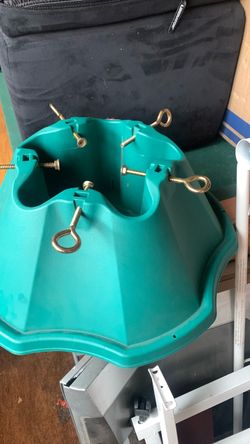 Green Plastic Christmas Tree Stand