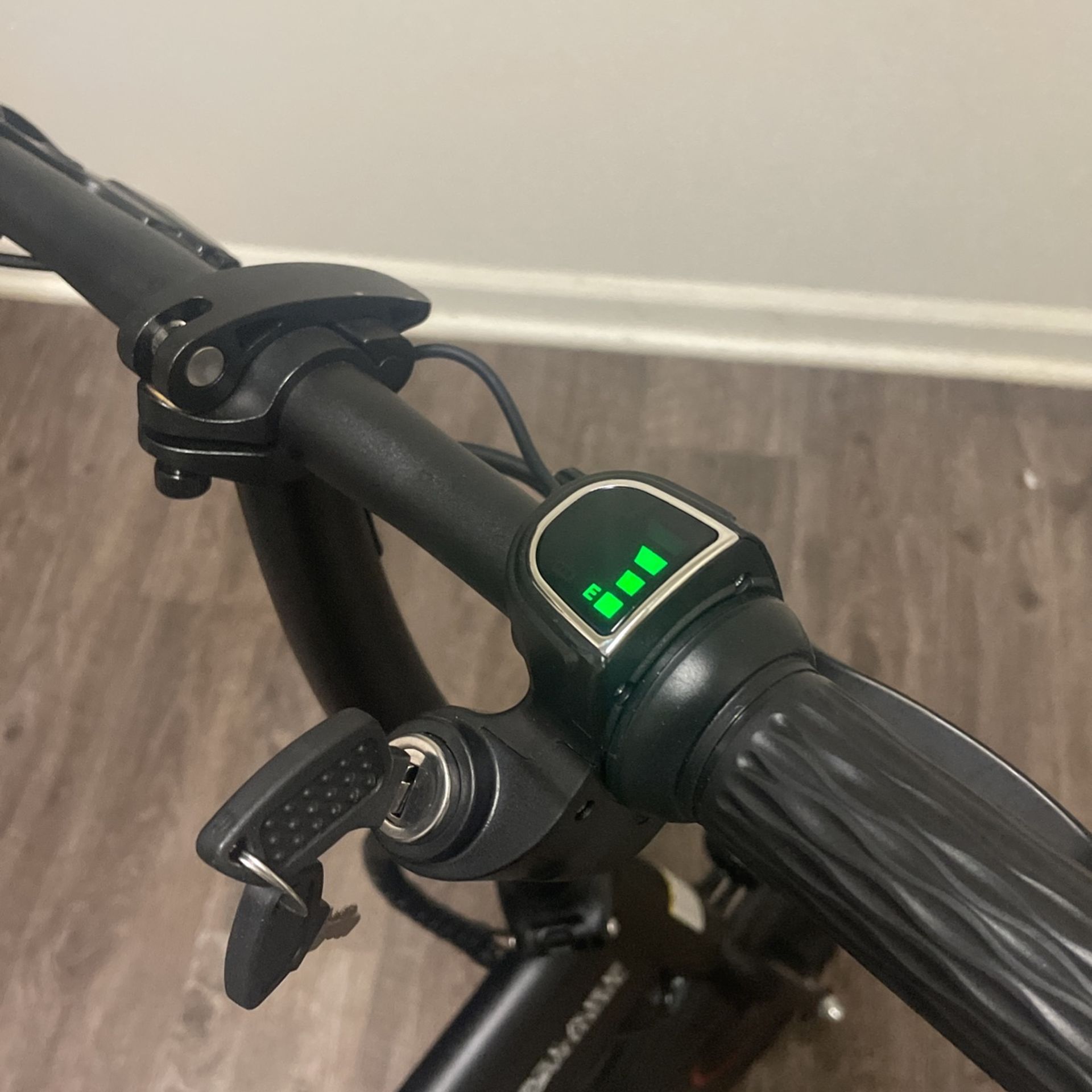 Black An Red Glare Wheel Electric Bike for Sale in Jacksonville, FL