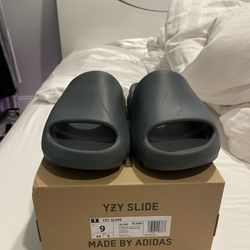 Yeezy Slide Slate Marine 