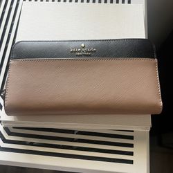 Kate Spade Taupe/Black Wallet