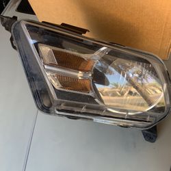 Ford Mustang Headlight Left