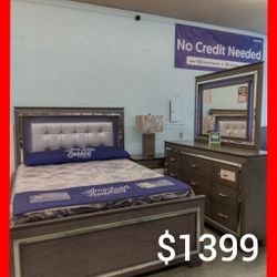 😍 Queen Lighted Bedroom Set 
