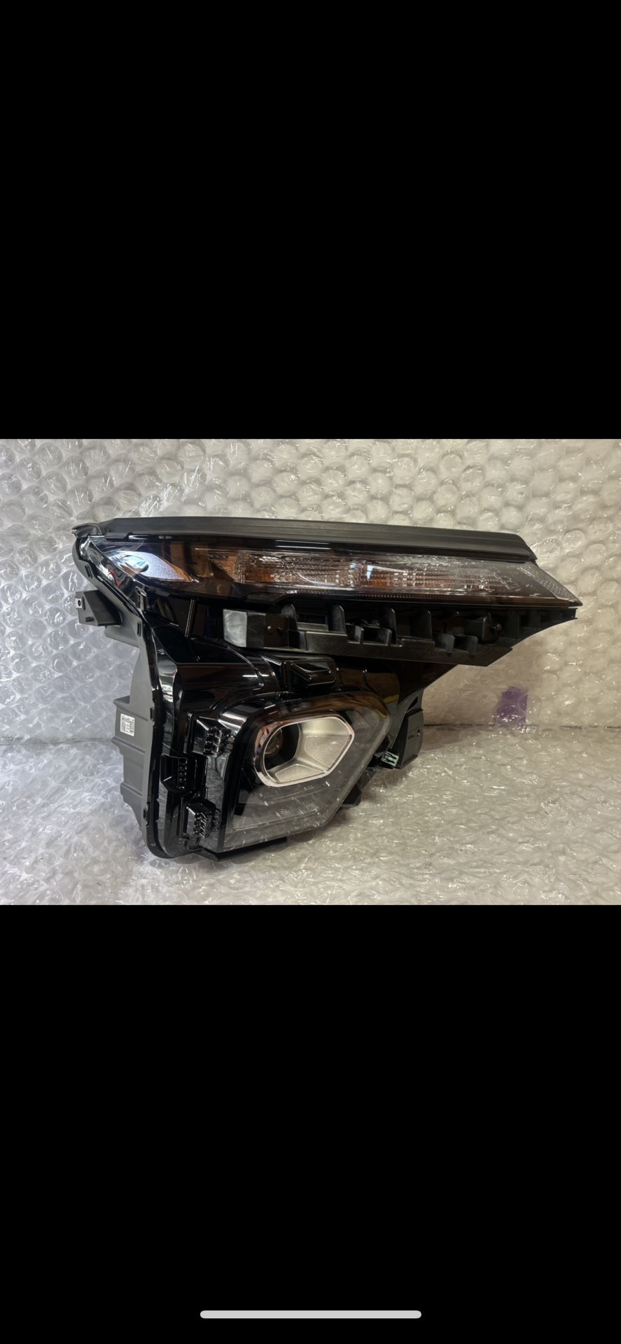2024-2025 Chevrolet Trailblazer Right Passenger Side Headlight OEM