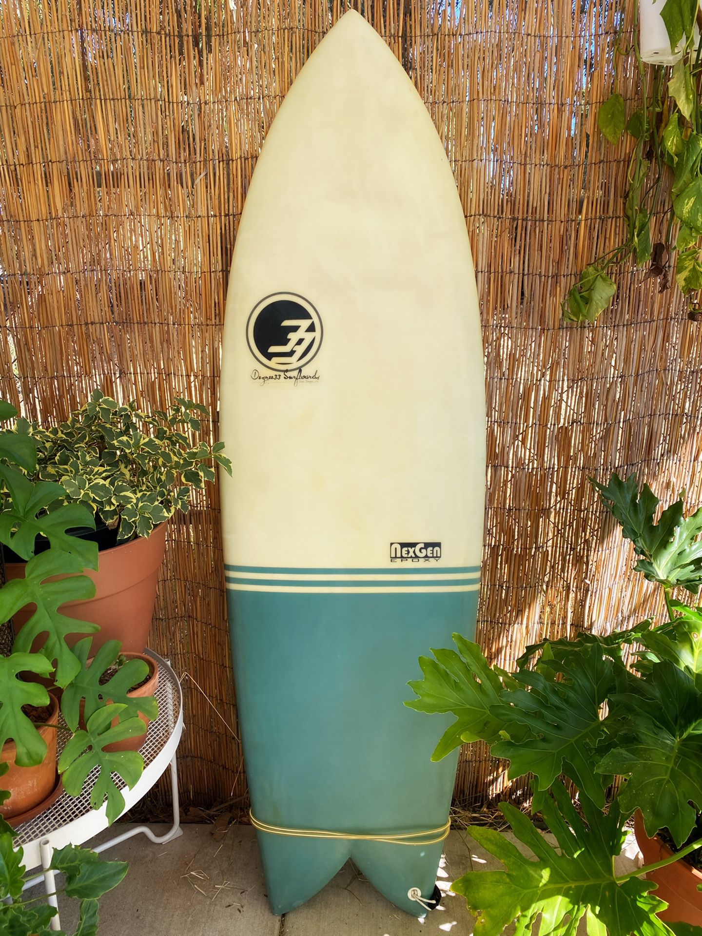 Retro fish surfboard - Degree 33 - 5’8 - used