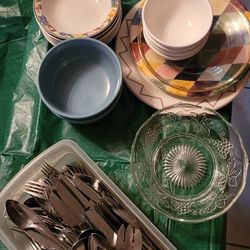 Dinnerware Set 