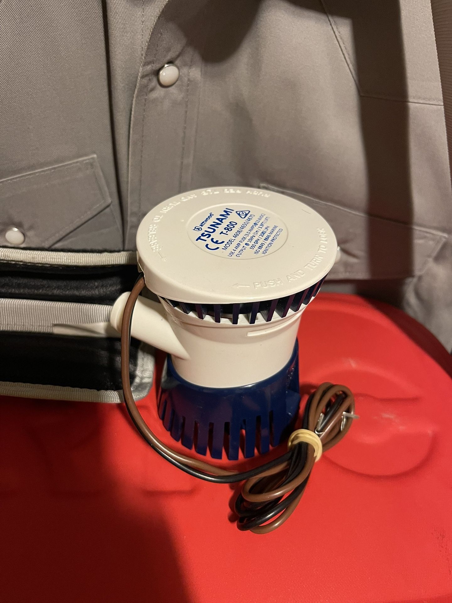 Attwood Tsunami T800 Bilge Pump