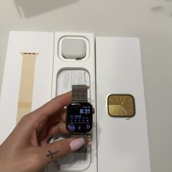 Apple Watch Series 9 – 41mm Gold Stainless Steel (Like New)