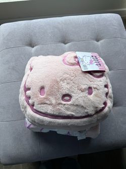 Hello Kitty Faux Fur Pillow & Throw Set