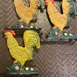Vintage Cast Iron Colorful Rooster Shelf Bracket 6-3/4"