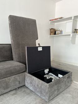 Crate Barrel Notch Reversible Lounger Sectional for Sale in Dallas TX OfferUp