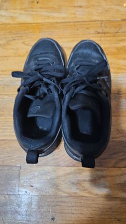 Black Sneakers 5.5Y Woman's Size 7