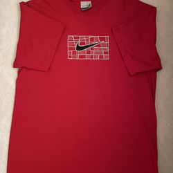 Womens Red Nike Athletic Tee, Size Large