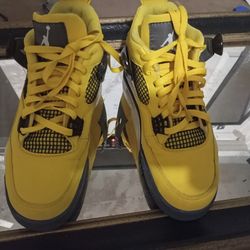 Jordan 4 Retro High-top's Basketball Shoes. Sz. 9.5
