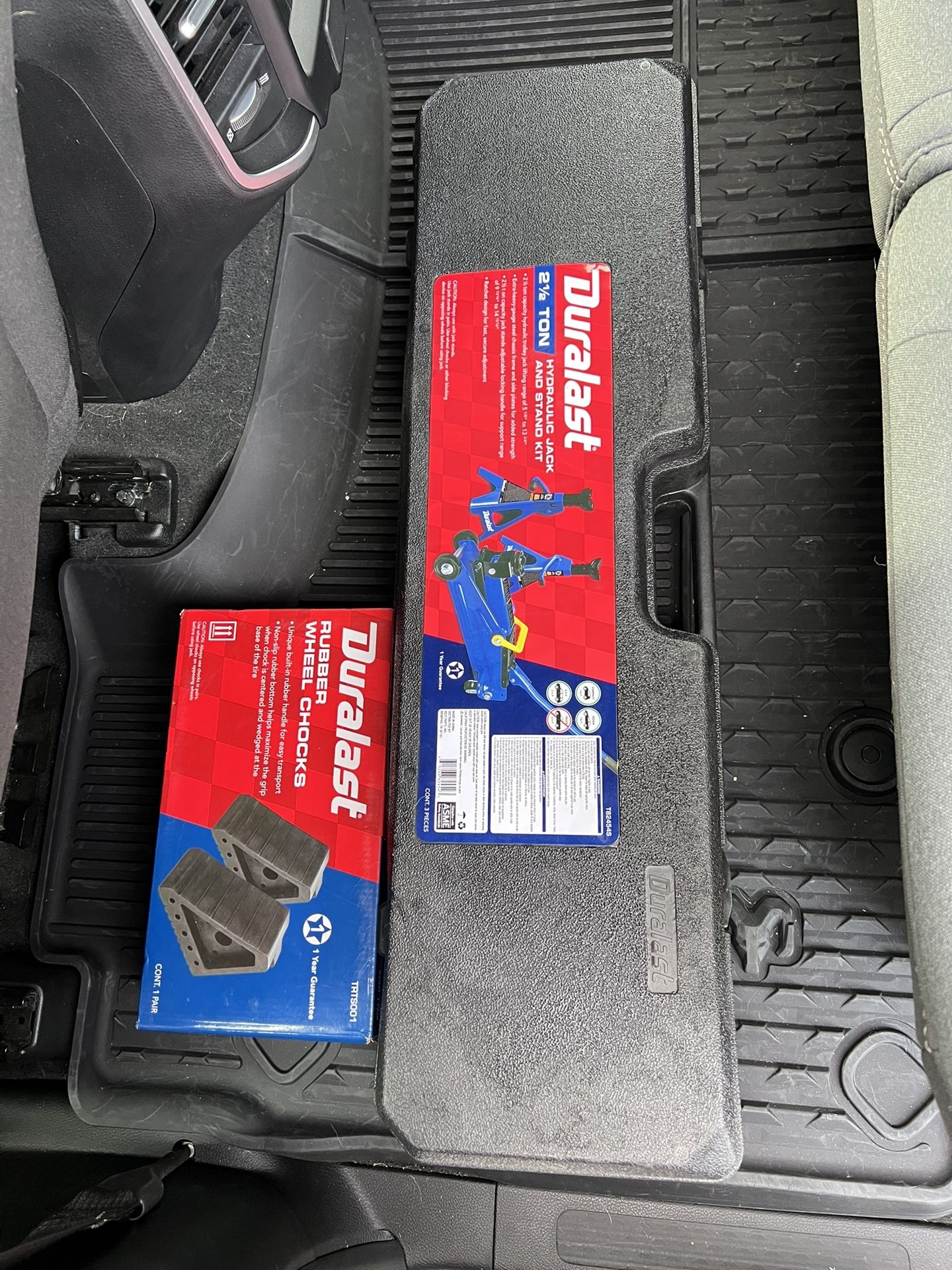 Duralast 2.5 Ton Jack and Stands Kit & Rubber Wheel Chock