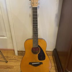 Yamaha JR1 FG Junior