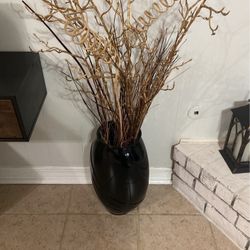 Big Black Glass Vase (with And Without The Flowers)